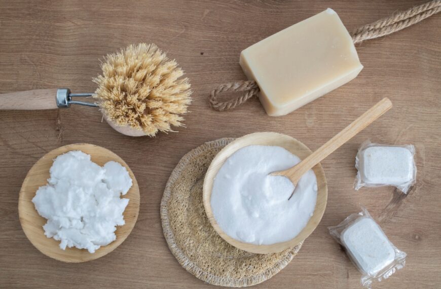 Tabletten voor zelfgemaakte vaatwasser: de eenvoudige handleiding met 5 ingrediënten en een ijsblokjeshouder